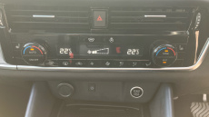 Nissan Qashqai 1.3 DiG-T MH 158 Tekna 5dr Xtronic Petrol Hatchback